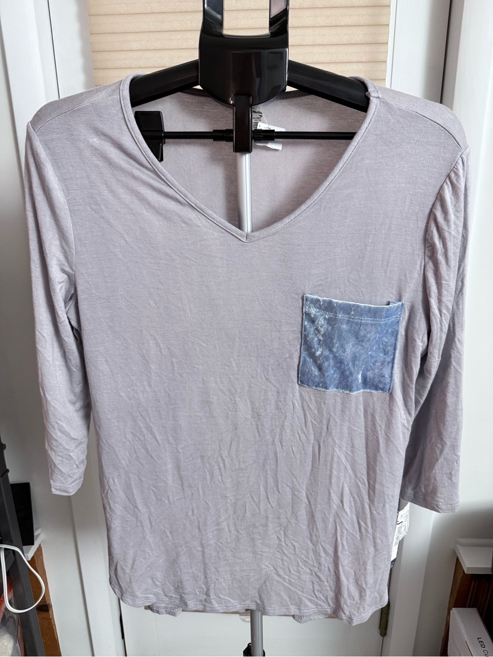 Casual chic Y2K V-Neck 3/4 Sleeve Top Contrast Pocket heathered Light Gray
